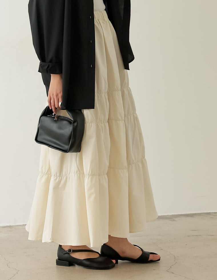 23区　新品タグ付ティアード　タフタ　ギャザースカート　大きいサイズ48 黒 23区 新品タグ付ティアード タフタ ギャザースカート 大きい