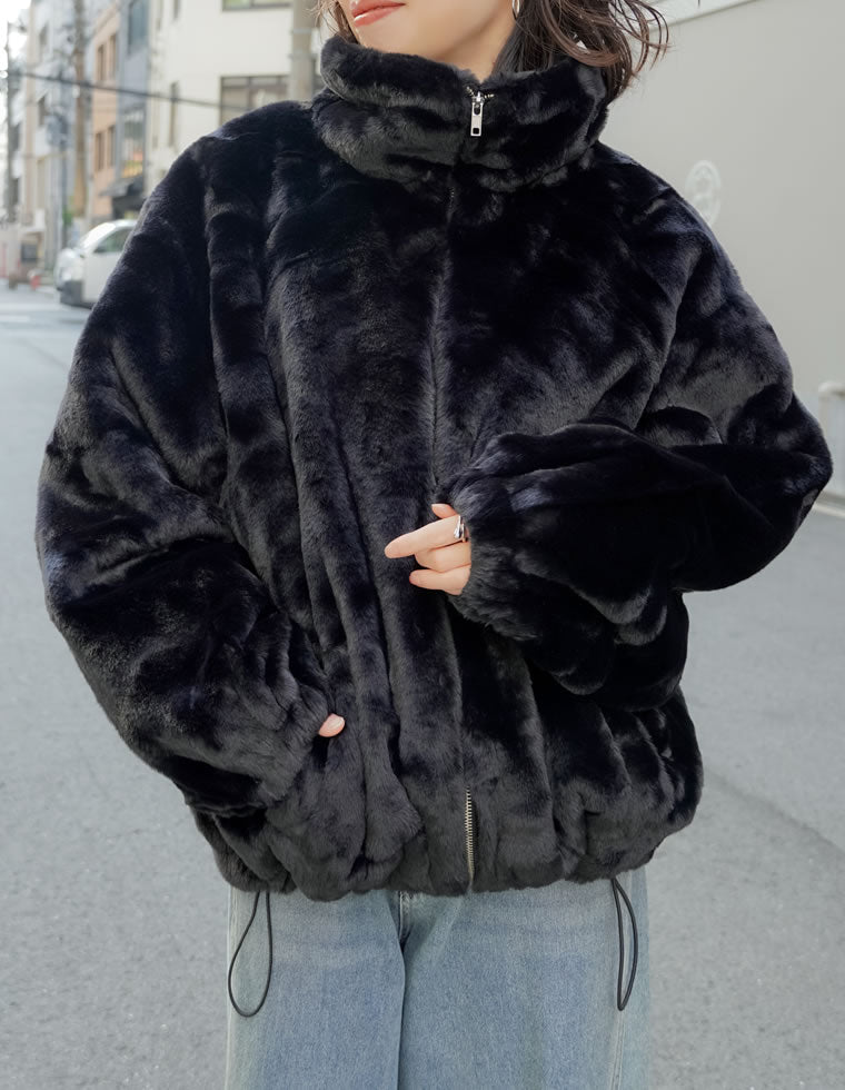 ハイネックドロスト付きフェイクファージャケット - ジャケット