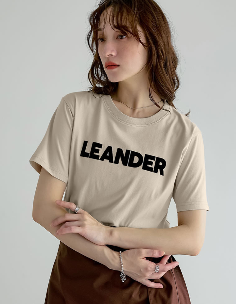 フロッキーゴシックロゴTシャツ - トップス通販 | 人気レディース