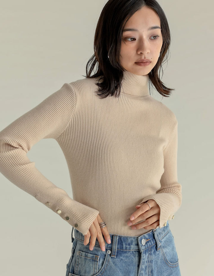 【クーポンで20%OFF ¥3,698⇒¥2,958】〖クーポンコード：SH_20_2511〗[新色追加][シンプルに着映える]袖金ボタンタートルネックリブニットトップス
