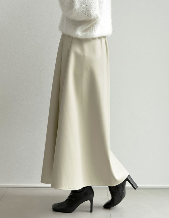 フェイクレザーロングフレアスカート スカート レディースファッション通販 リエディ