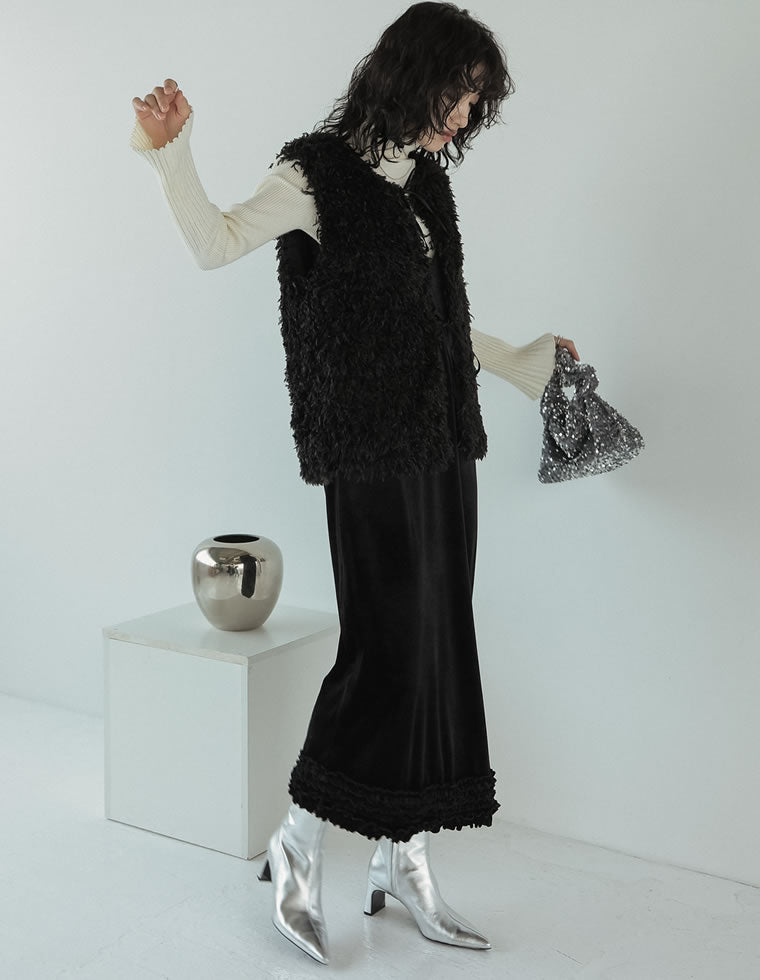 深Vネック裾フリルベロアワンピース - ワンピース通販 | 人気