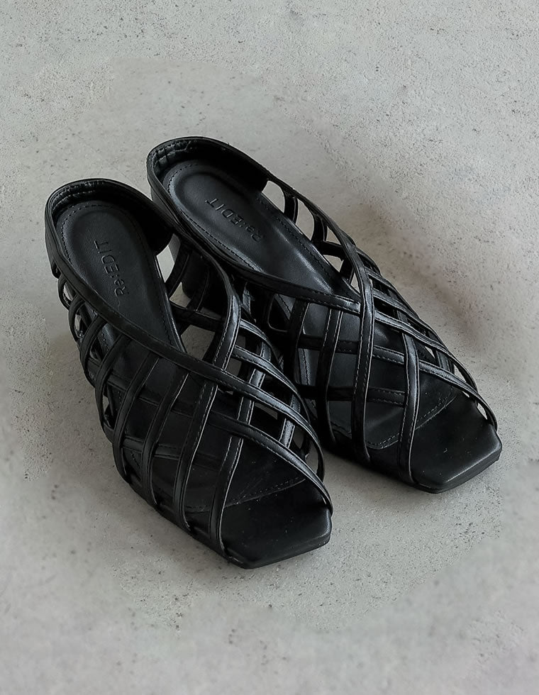 Vカットオープントゥメッシュサンダル - シューズ通販 | 人気
