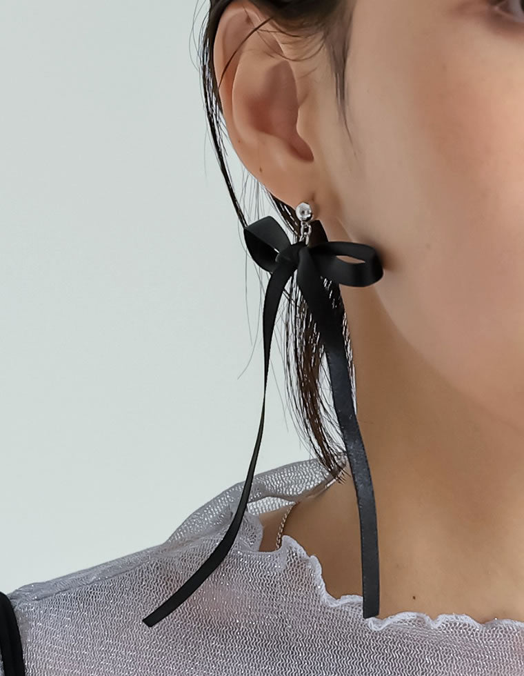 サテンリボンピアス - アクセサリー通販 | 人気レディースファッション