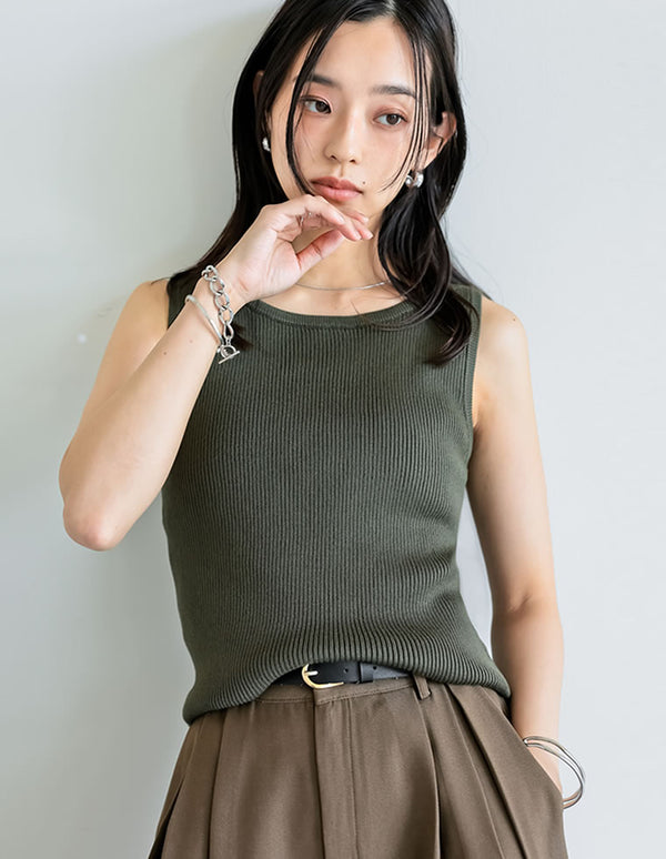 《今だけ！2BUY15%OFFクーポンで ¥2,698⇒¥2,293》【SUMMER TIMESALE 10%OFF】[新色追加][涼感]レーヨンブレンドボートネックタンクトップ[返品交換不可]