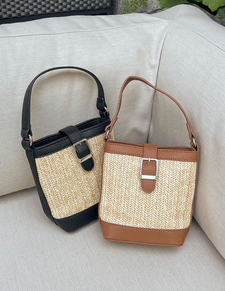 フェイクレザーベルトかごショルダーバッグ - バッグ通販 | 人気