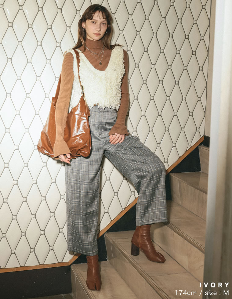 今月末で出品終了します。MAYDI フリンジベスト 今月末で出品終了します。MAYDI フリンジベスト - メルカリ