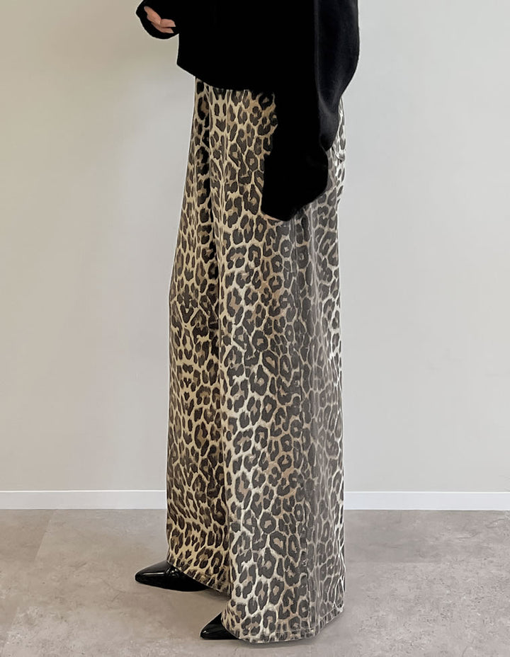 【TIME SALE 10%OFF】[低身長/高身長サイズ有]選べる無地orレオパードカツラギワイドストレートパンツ パンツ 人気レディースファッション通販 リエディ