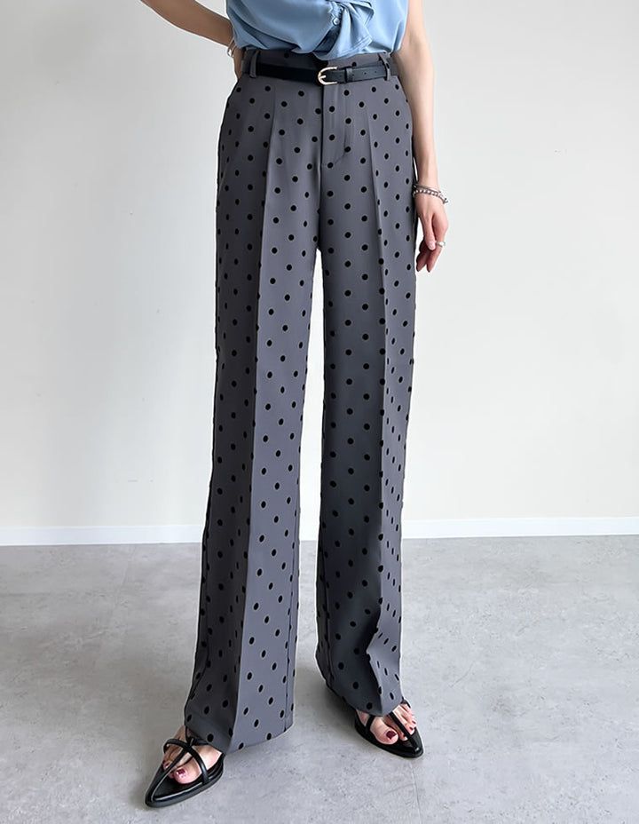 【TIME SALE 20%OFF ¥4,499⇒¥3,599】[オケージョン セレモニー][低身長/高身長/大きいサイズ有]カットツイルフロッキードットストレートパンツ パンツ 人気レディースファッション通販 リエディ