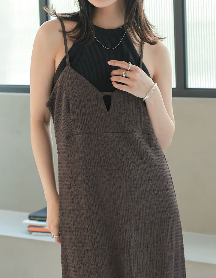 【TIME SALE 35%OFF ¥2,998⇒¥1,948】[2025 SUMMER COLLECTION]テレコリブホルターネックカップ付きタンクトップ[返品交換不可][mb] トップス 人気レディースファッション通販 リエディ