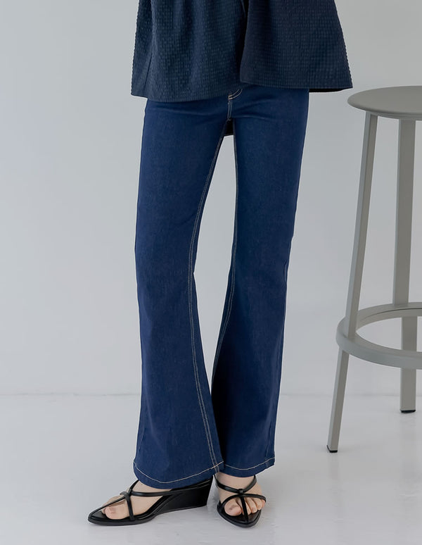 《今だけ！2BUY20%OFFクーポン対象》[2025SS COLLECTION][低身長/高身長サイズ有][美脚見えシルエット]ストレッチデニムキックフレアパンツ