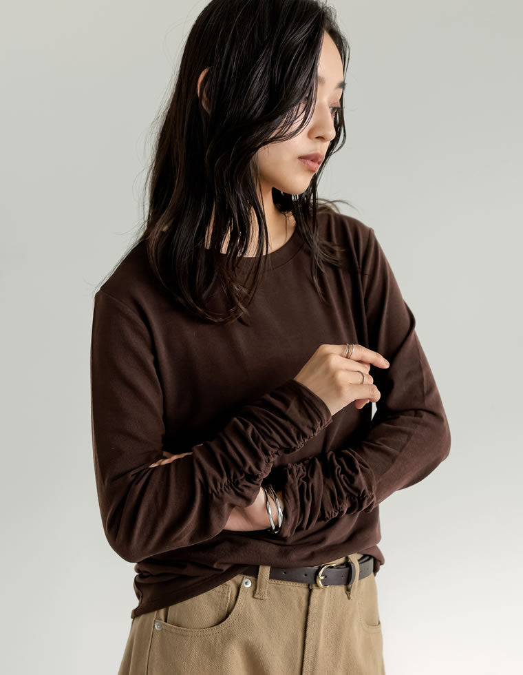 AMATERUS 焦茶(DARK BROWN) パッド付き長袖トップス シアースムース袖シャーリングロンT - トップス通販 | 人気レディース