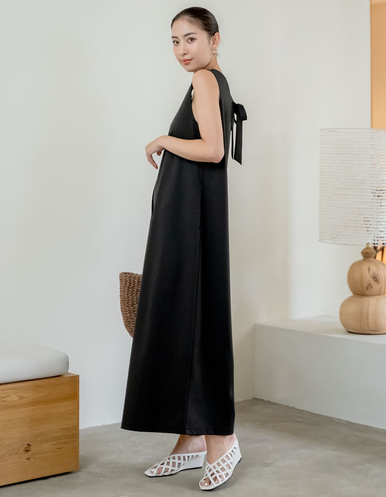 メゾンドドルチェ　ラッシュガード　オールインワン　新品✳︎未使用 メゾンドドルチェ ラッシュガード オールインワン 新品✳︎未使用 2025