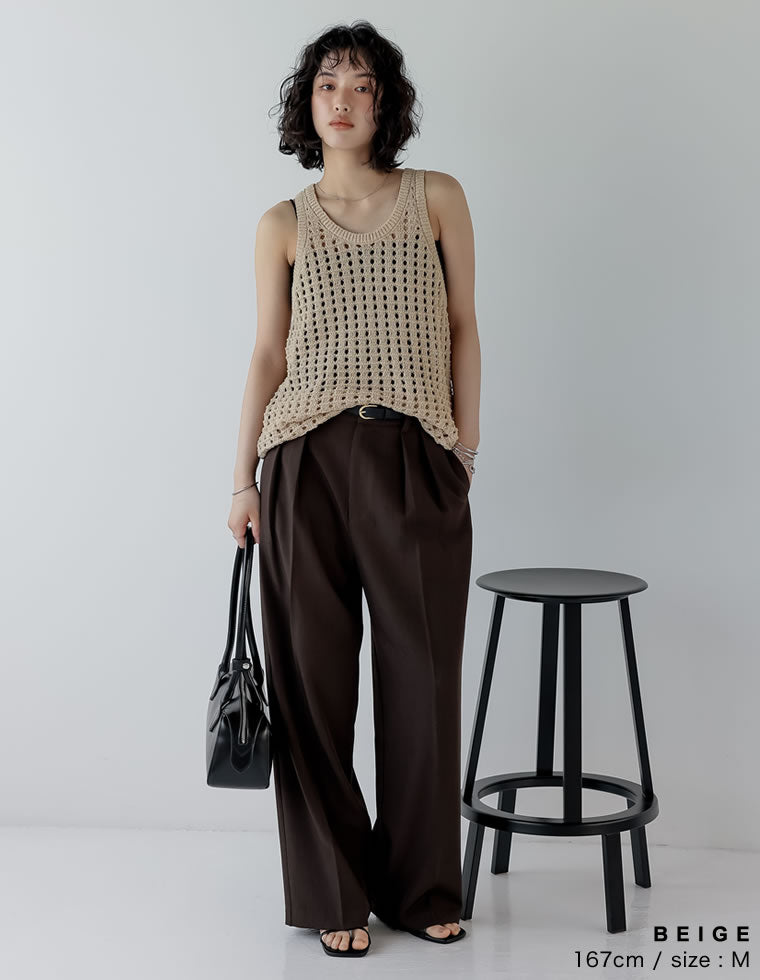 ブラックリブ編みノースリーブニットベスト ブラックリブ編みノースリーブニットベスト