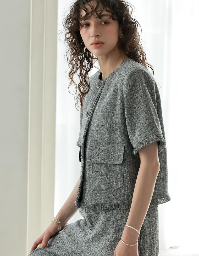 ［新品タグ付き］サラッと軽いサマーツイード半袖ジャケット サマーツイード半袖ノーカラージャケット - ジャケット/アウター