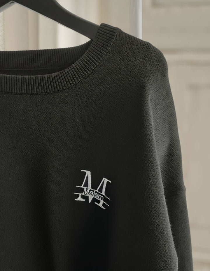[MEISM by Re:EDIT][2025AW PRE ORDER]ワンポイント刺繍ロゴエンブレムニットトップス トップス 人気レディースファッション通販 リエディ