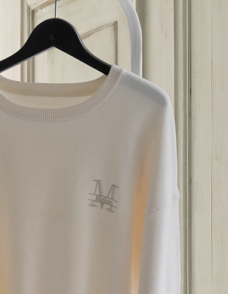 刺繍ロゴエンブレムニットトップス - トップス通販 | 人気レディース