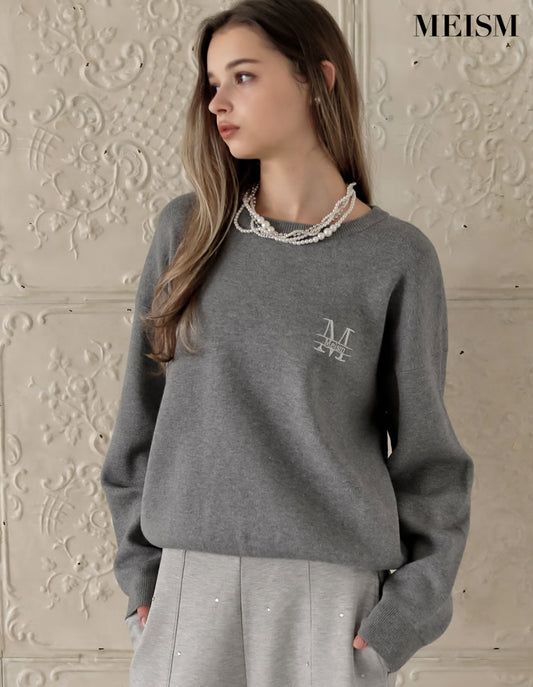 [MEISM by Re:EDIT][2025AW PRE ORDER]ワンポイント刺繍ロゴエンブレムニットトップス トップス 人気レディースファッション通販 リエディ