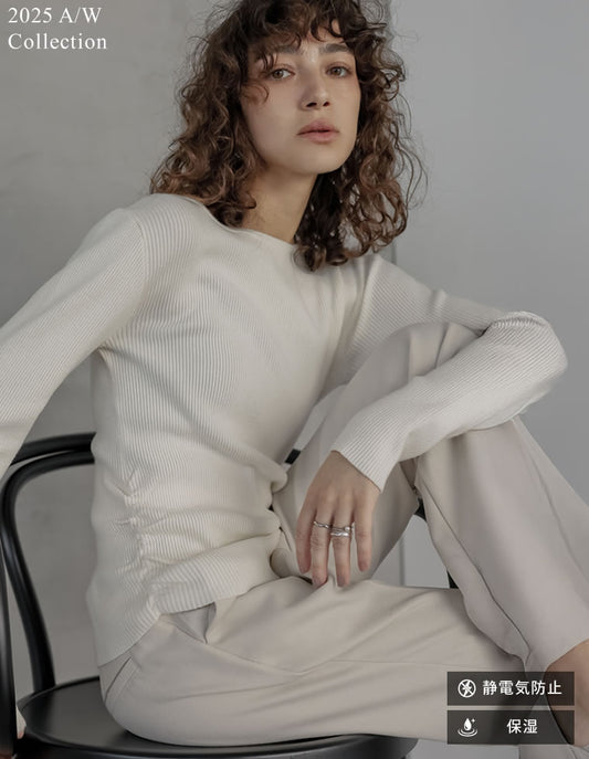 【クーポンで20%OFF￥3,747⇒￥2,997】〖クーポンコード：SH_20_2511〗[2025AW COLLECTION][保湿][静電気防止]クルーネックサイドシャーリングリブニットトップス