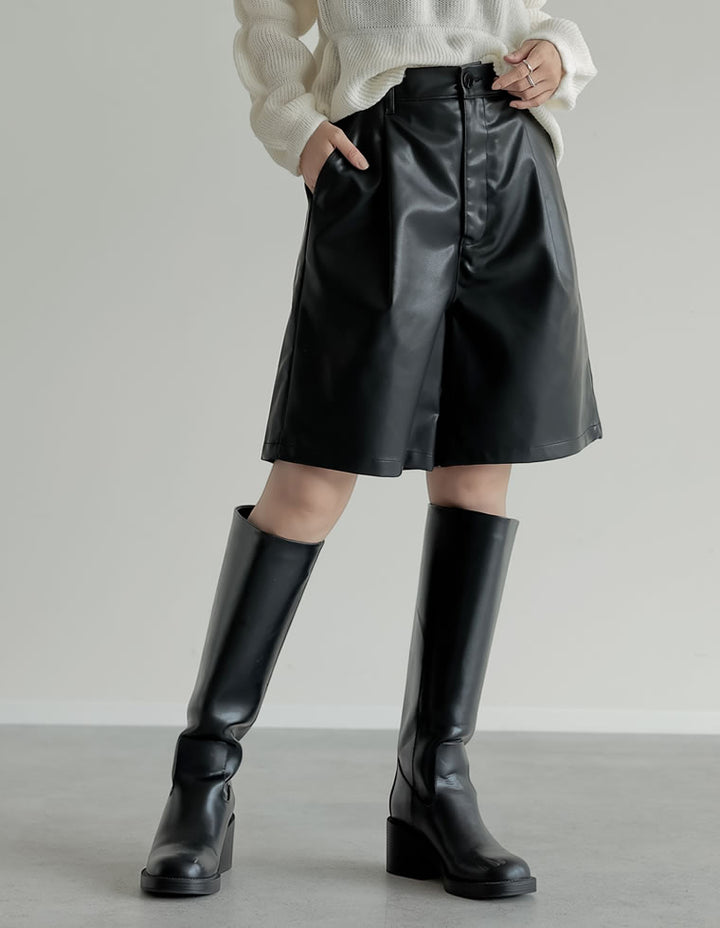 [2025AW COLLECTION]フェイクレザータックハーフパンツ パンツ 人気レディースファッション通販 リエディ