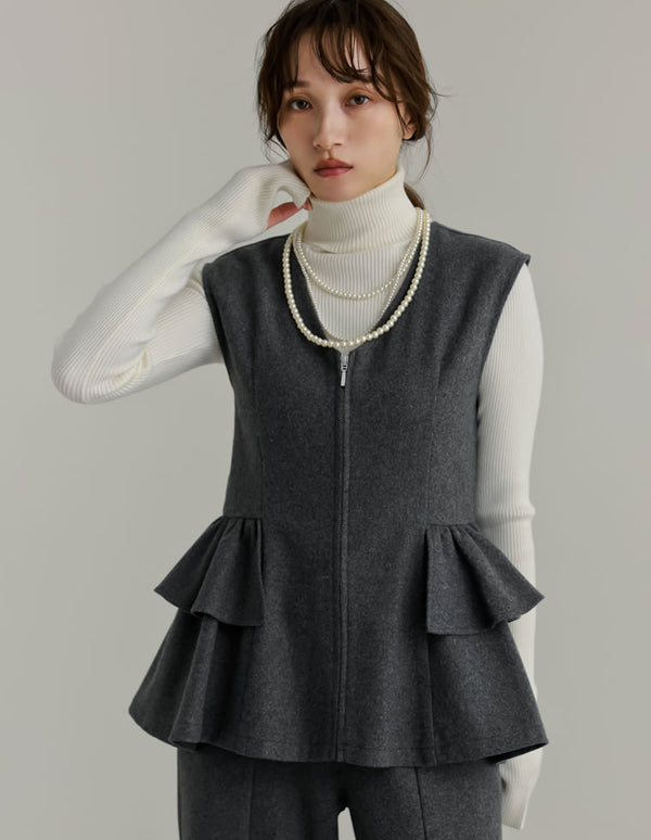 【公式サイト先行発売】ウールライクフロントジップペプラムベスト