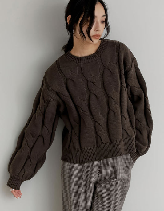 ケーブルショート丈トップス