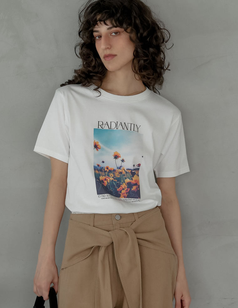 フラワーフォトプリントTシャツ - トップス通販 | 人気レディース