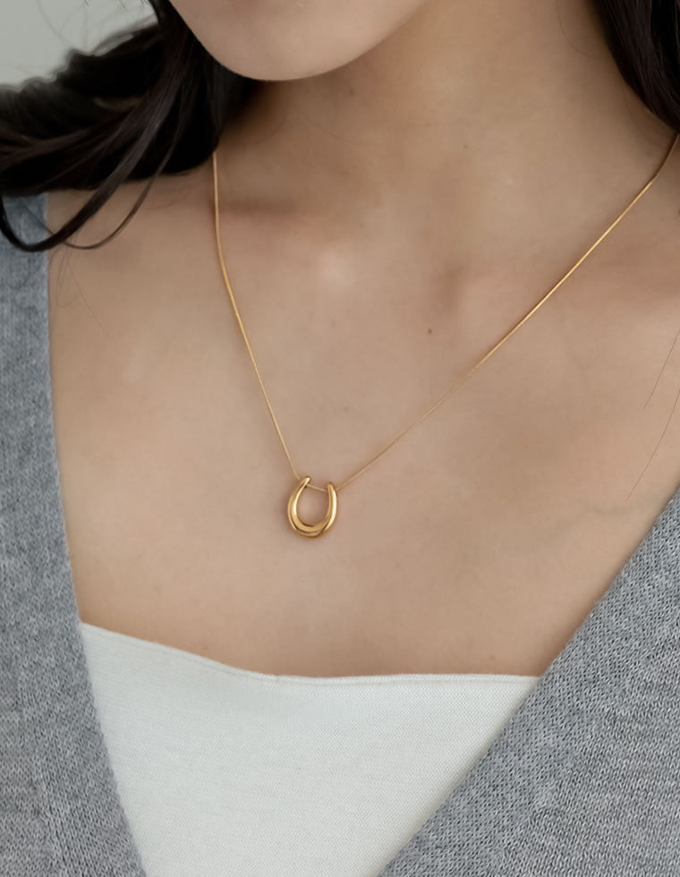 希少　Studio S.T.L ホースシュー　ネックレス ホースシューネックレス - アクセサリー通販 | 人気レディース