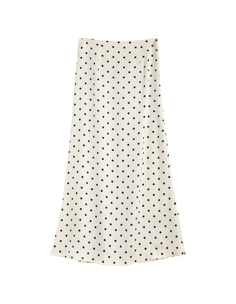 サテンナロースカート