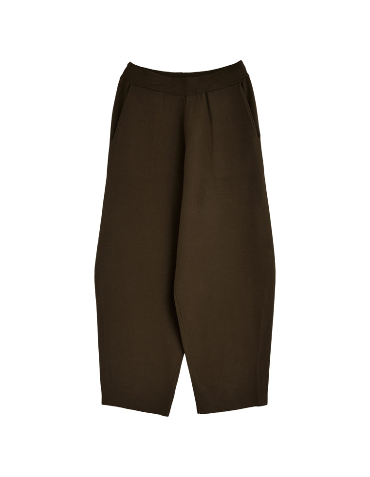 ニットバレルレッグカーブパンツ