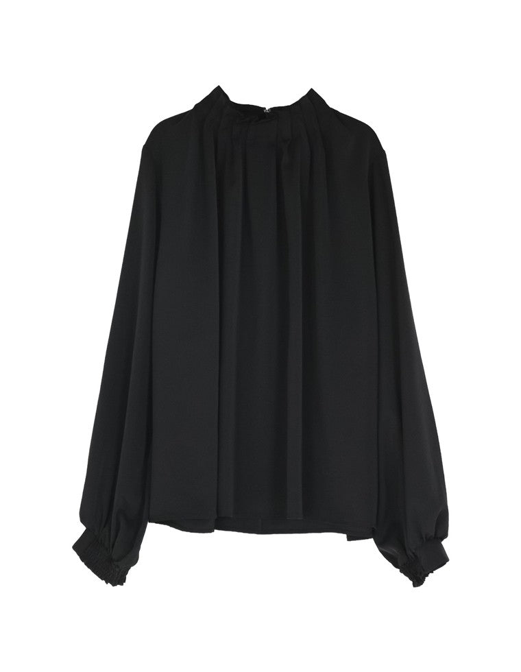 襟タックスタンドカラーブラウス