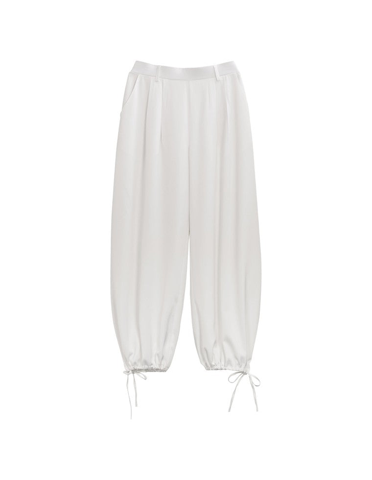 サテン裾ドロストバルーンワイドパンツ
