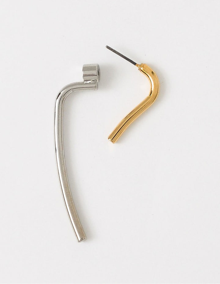 [AnkA moore（アンカムーア）][低アレルギー対応]ツインカラーダブルフェイス変形ピアス[返品交換不可] アクセサリー レディースファッション通販 リエディ