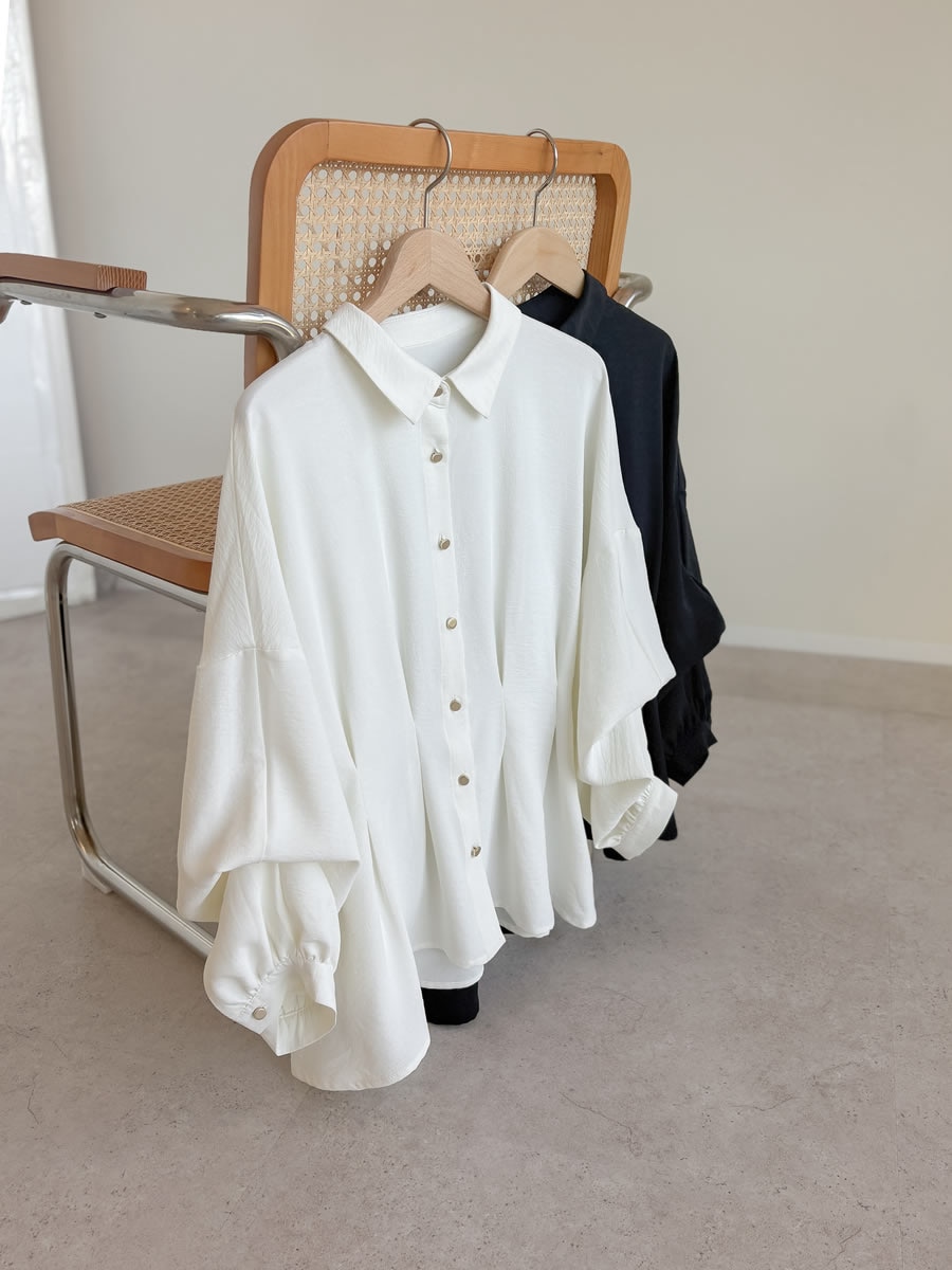 Airy Comfort 機能性ブラウスの着用イメージ