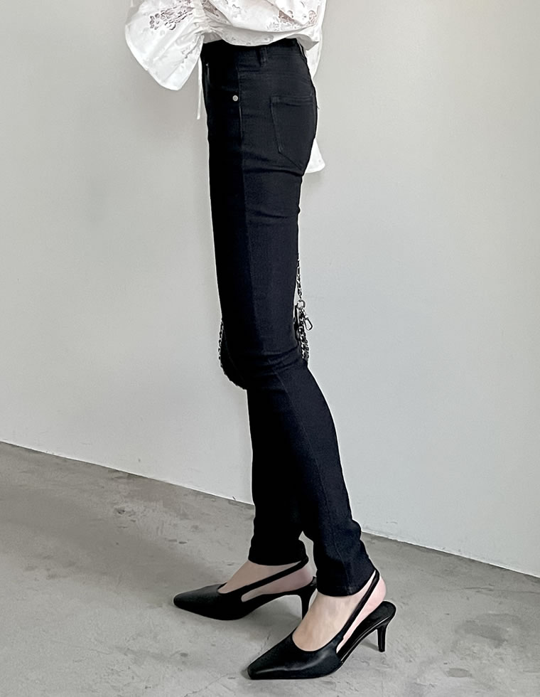 ストレッチスキニーデニムパンツ