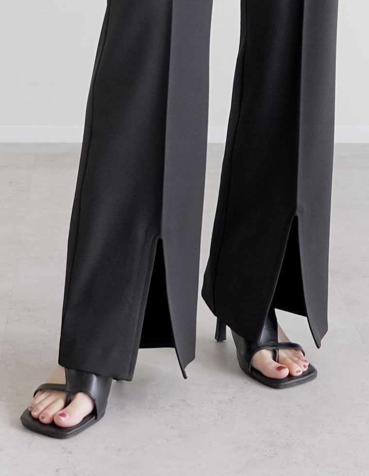 ストレッチツイルスリットパンツ