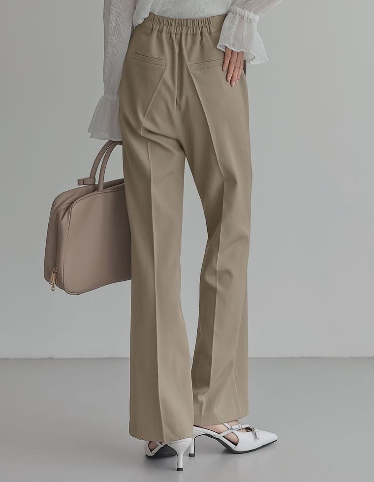 ストレッチツイルスリットパンツ