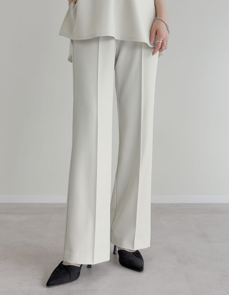 ストレッチツイルスリットパンツ