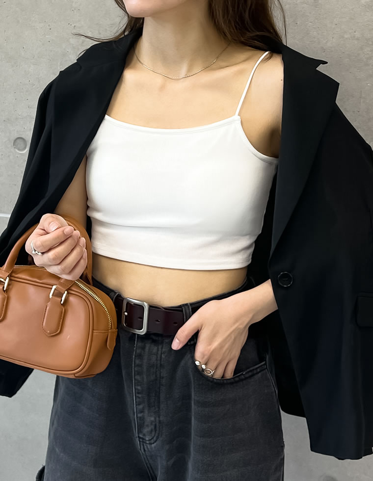 ショート丈カップ付きキャミソール