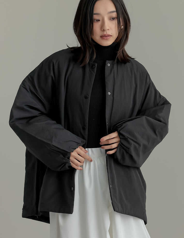 オーバーサイズサイドジップノーカラー中綿ジャケット