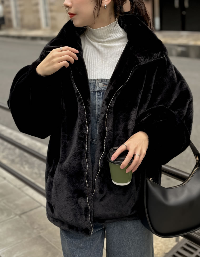 ハイネックドロスト付きフェイクファージャケット