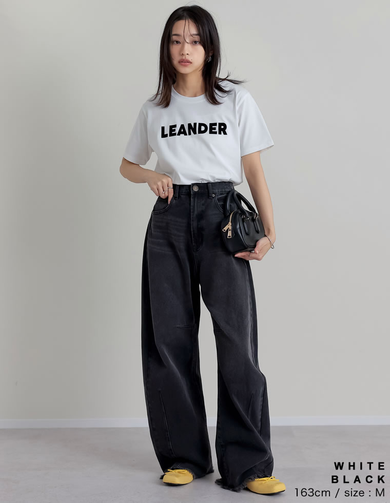フロッキーゴシックロゴTシャツ