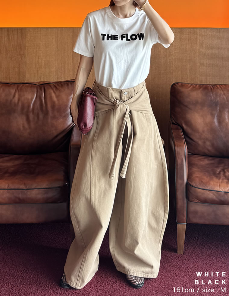 フロッキーゴシックロゴTシャツ