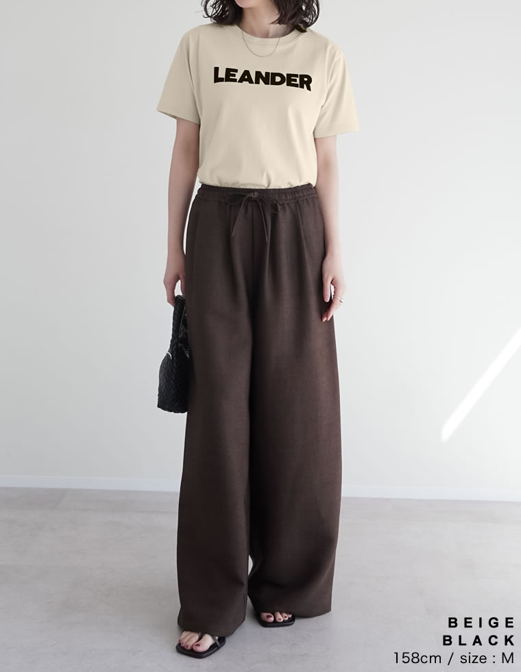 フロッキーゴシックロゴTシャツ