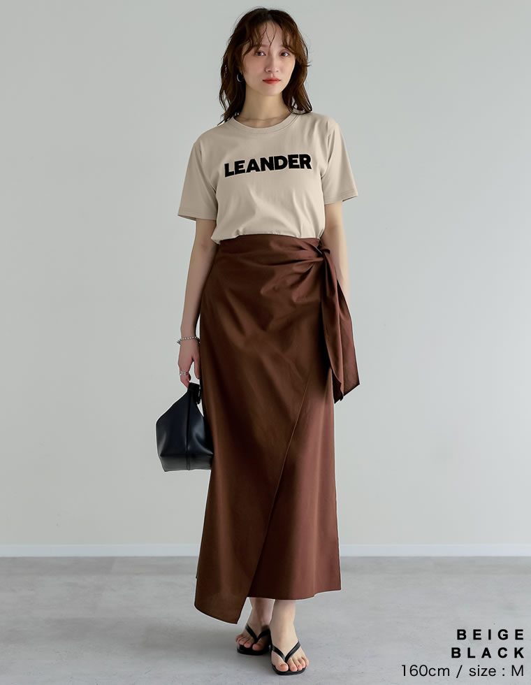 フロッキーゴシックロゴTシャツ