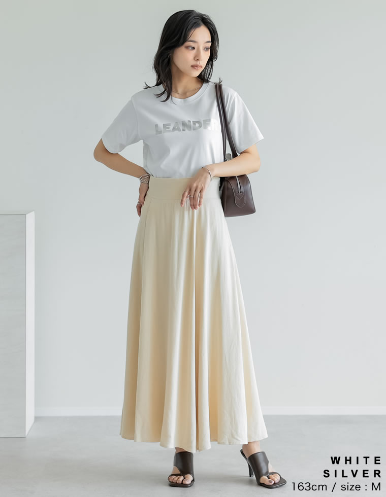 フロッキーゴシックロゴTシャツ