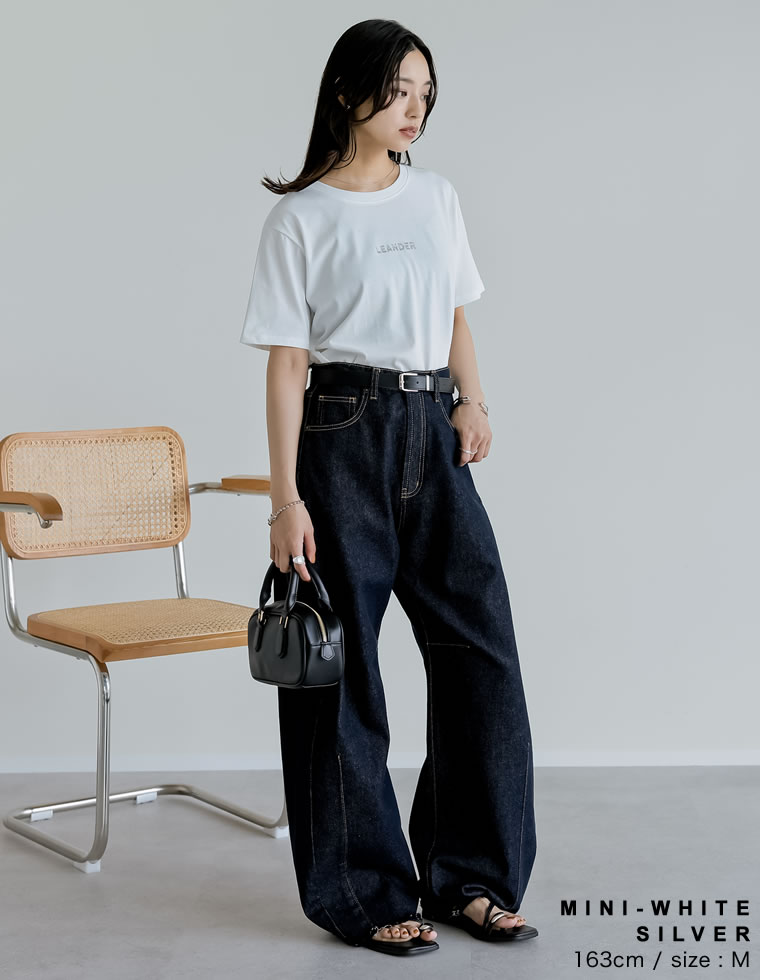 フロッキーゴシックロゴTシャツ