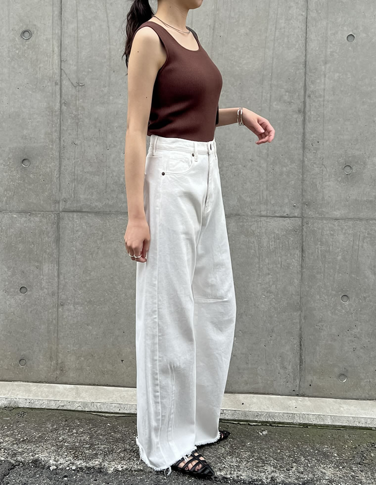 裾フリンジカーブデニムパンツ