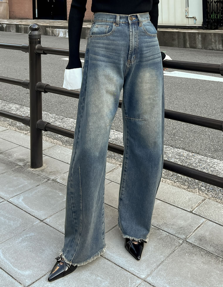裾フリンジカーブデニムパンツ