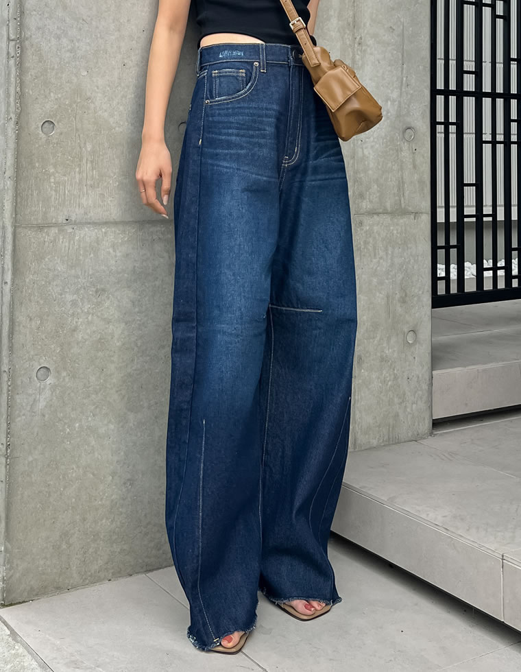 裾フリンジカーブデニムパンツ